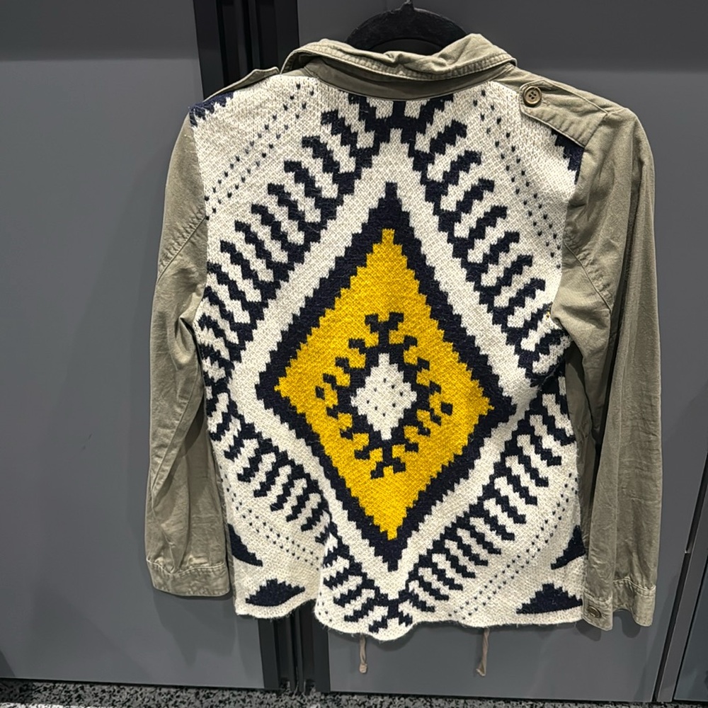 Green Style Jacket with Awesome Back
